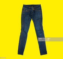 Load image into Gallery viewer, Jeans
